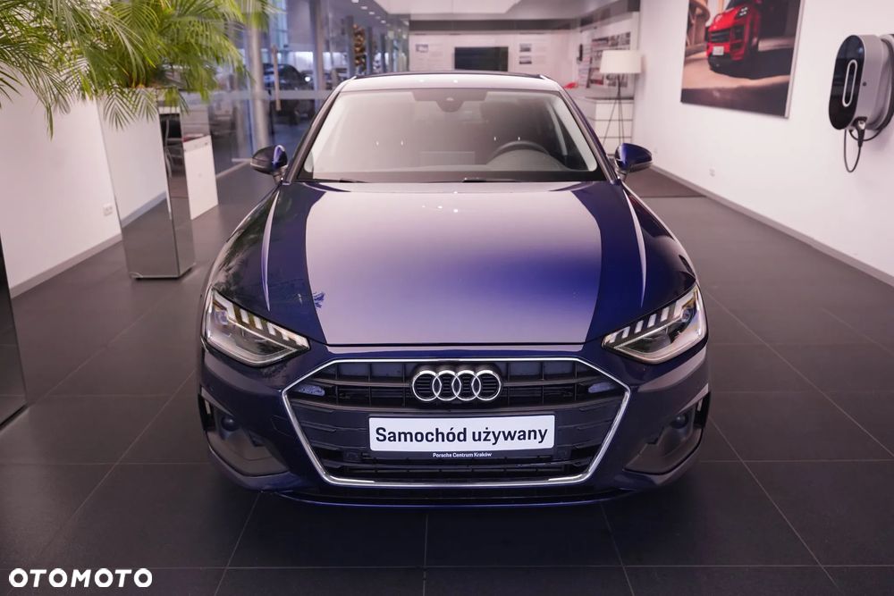 Audi A4 Limousine - 9