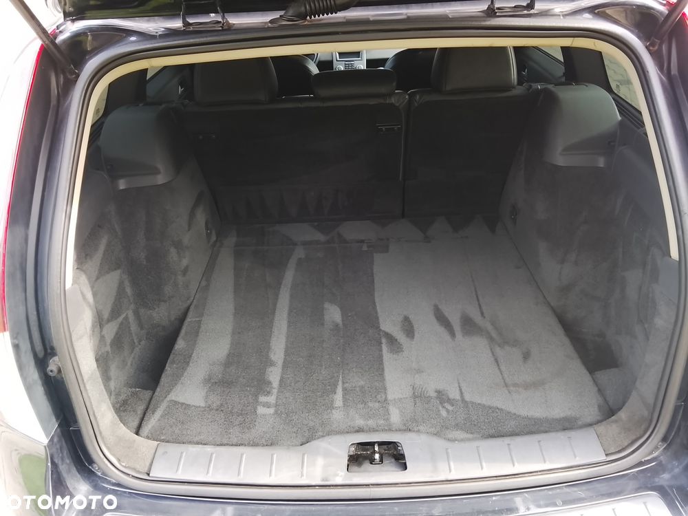 Volvo V50 - 7