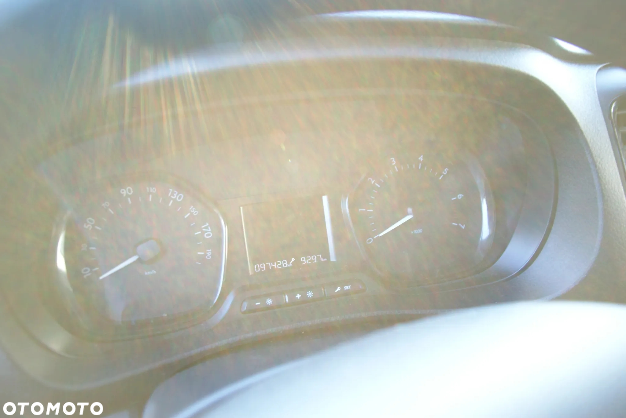 Peugeot Expert - 18
