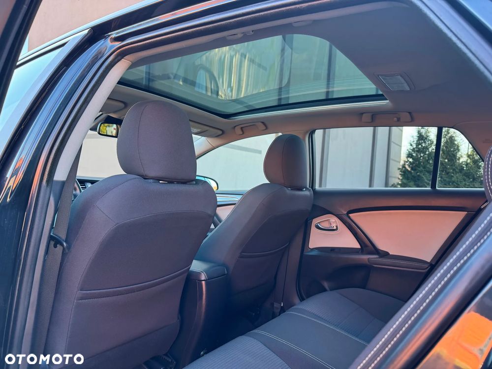 Toyota Avensis Touring Sports 1.6 D-4D Executive - 6