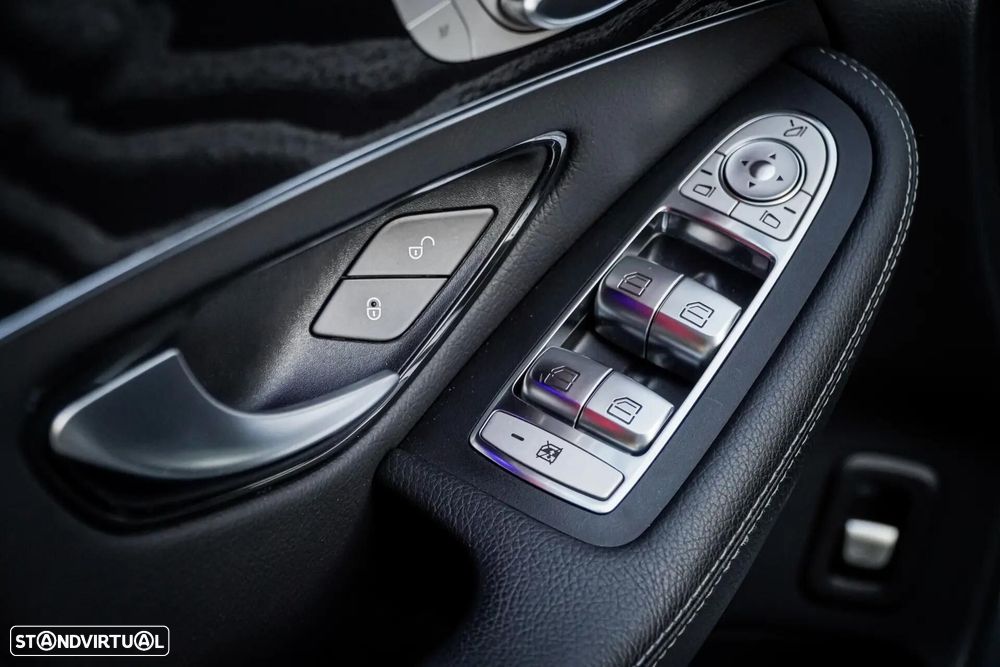 Mercedes-Benz GLC 300 de Coupe 4Matic 9G-TRONIC AMG Line - 53