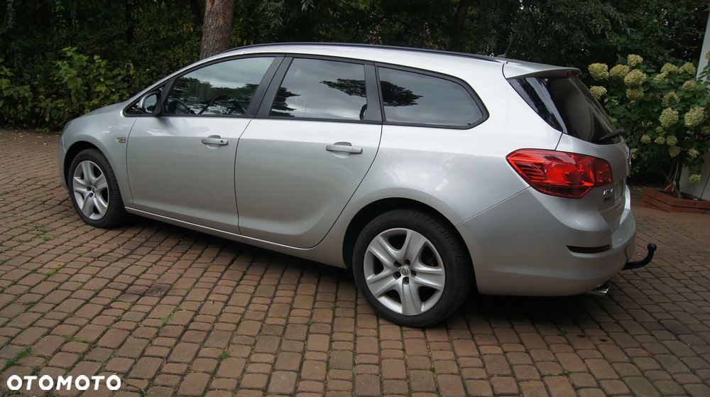 Opel Astra - 8