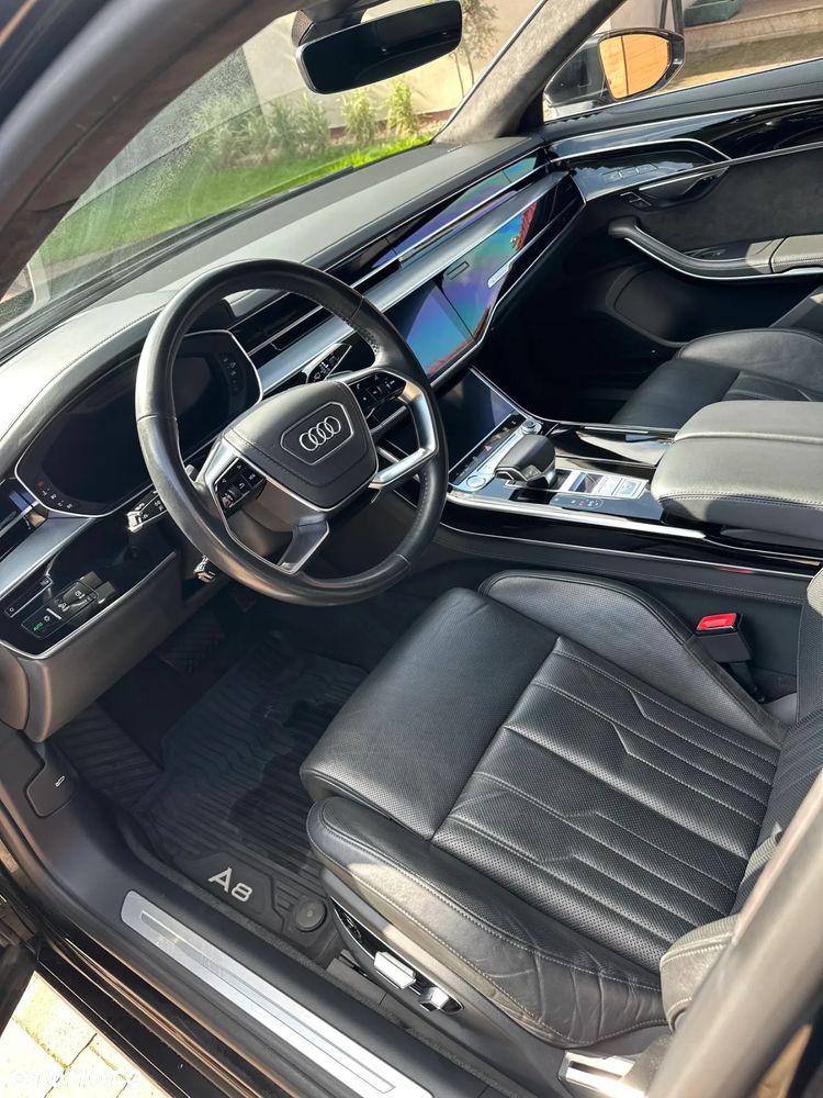 Audi A8 - 9