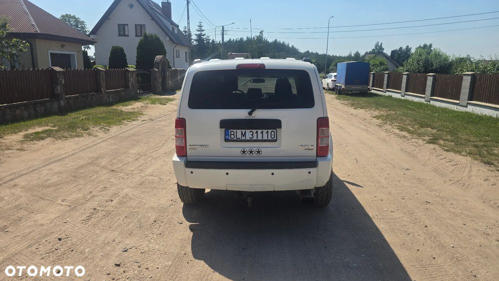 Dodge Nitro 2.8 CRD SE - 6