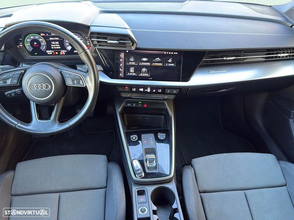 Audi A3 Sportback 45 TFSIe S line - 11
