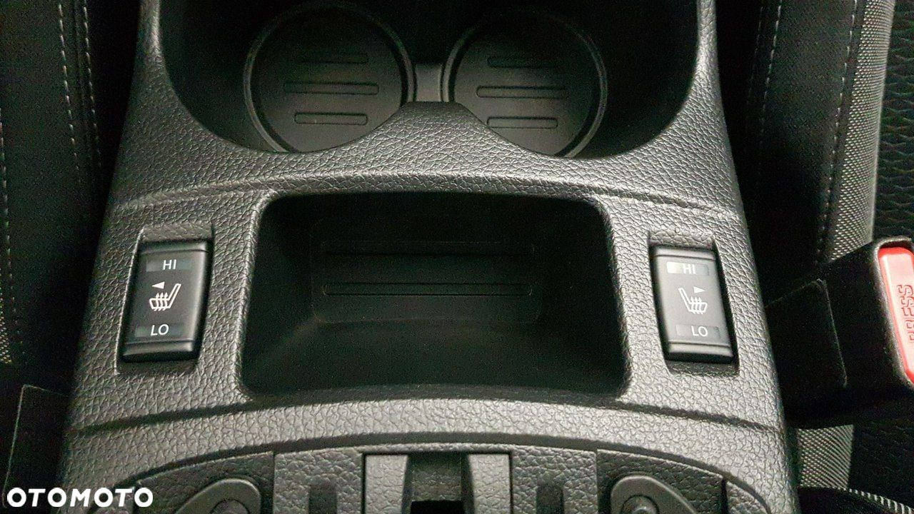 Nissan Qashqai - 30