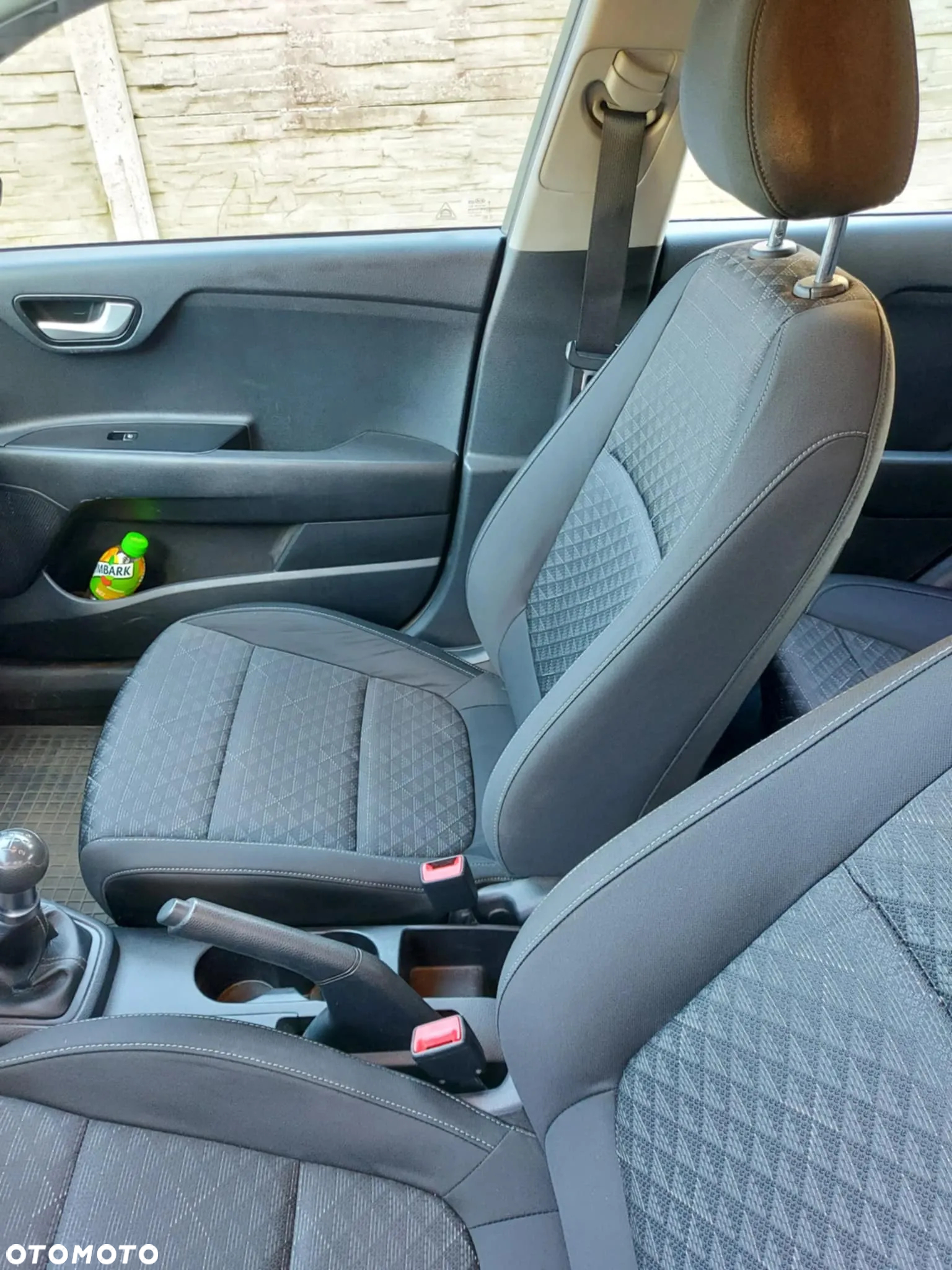 Kia Rio 1.2 L - 14