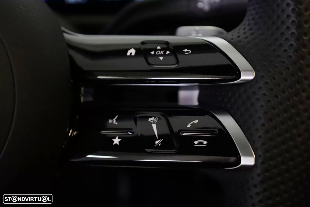 Mercedes-Benz A 180 Limousine d AMG Line Aut. - 30