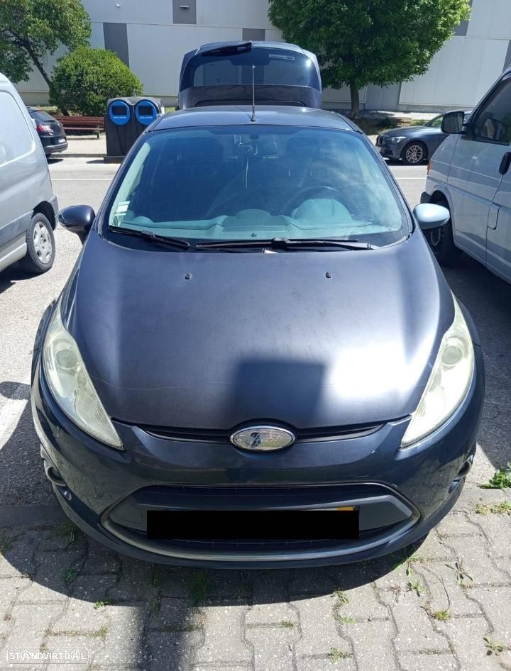 Ford Fiesta - 2