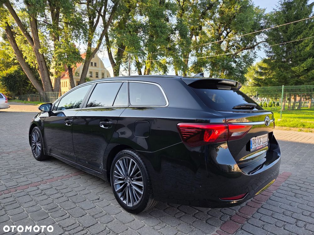 Toyota Avensis Touring Sports 1.8 Business Edition - 4