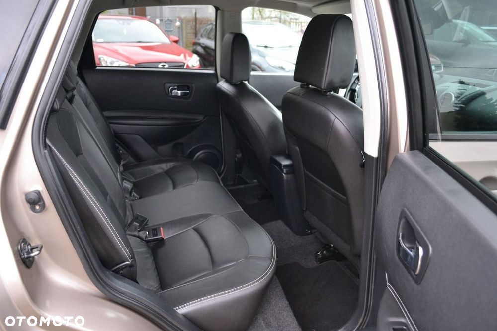 Nissan Qashqai 2.0 4 x 4 CVT 360 - 14