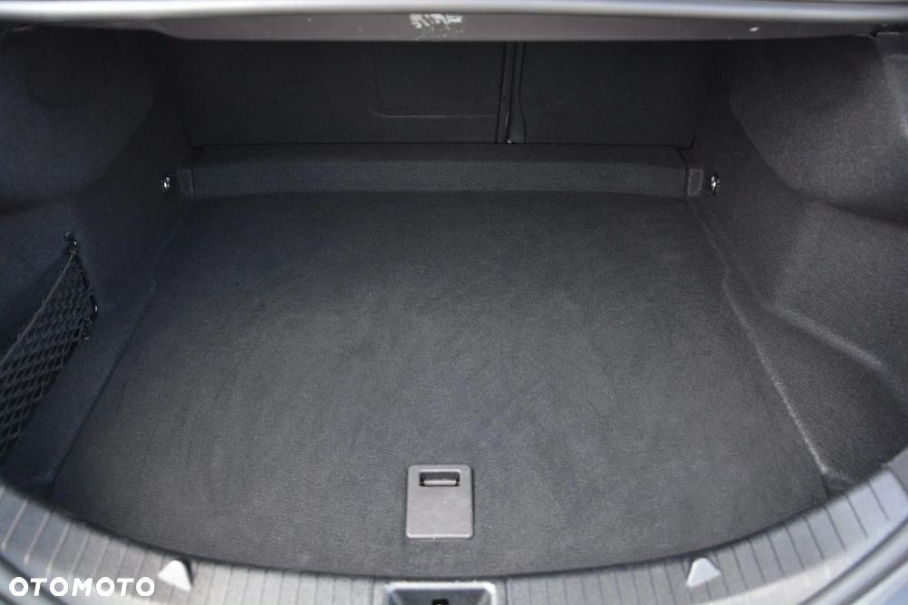 Mercedes-Benz CLA 180 7G-DCT AMG Line - 18