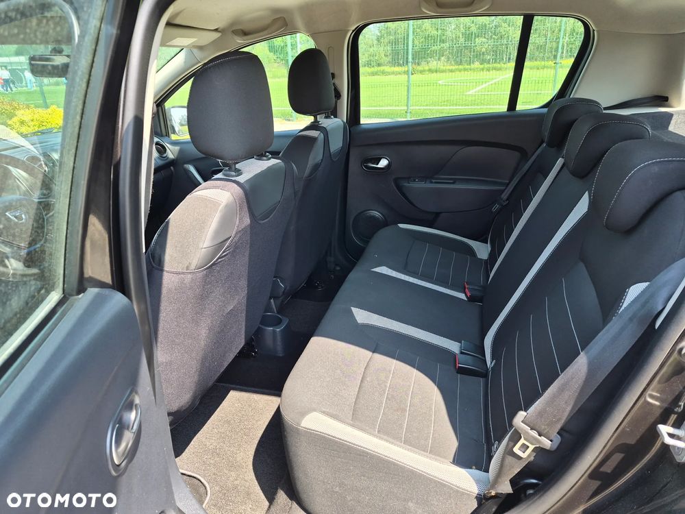 Dacia Sandero Stepway dCi 90 (S&S) Essential - 11