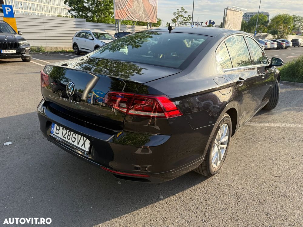 Volkswagen Passat 2.0 TDI DSG Comfortline - 4