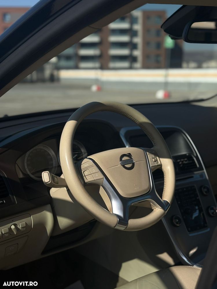 Volvo XC 60 D4 Summum - 11