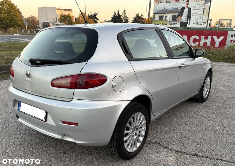 Alfa Romeo 147 2007 photo 4