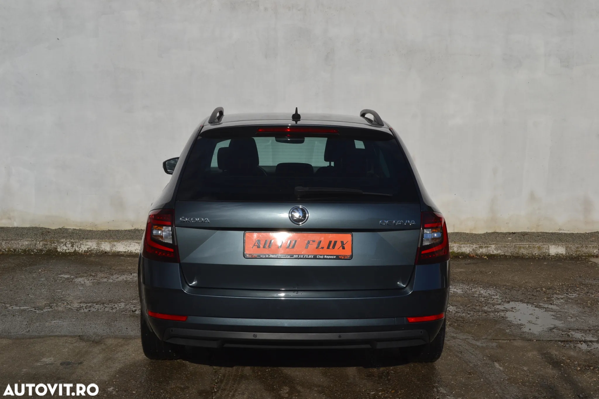 Skoda Octavia Combi Diesel 1.6 TDI DSG Style - 5