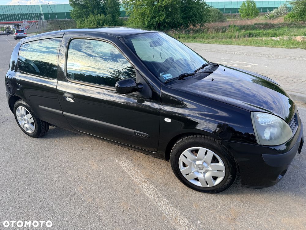 Renault Clio 1.4i RT 16V - 9