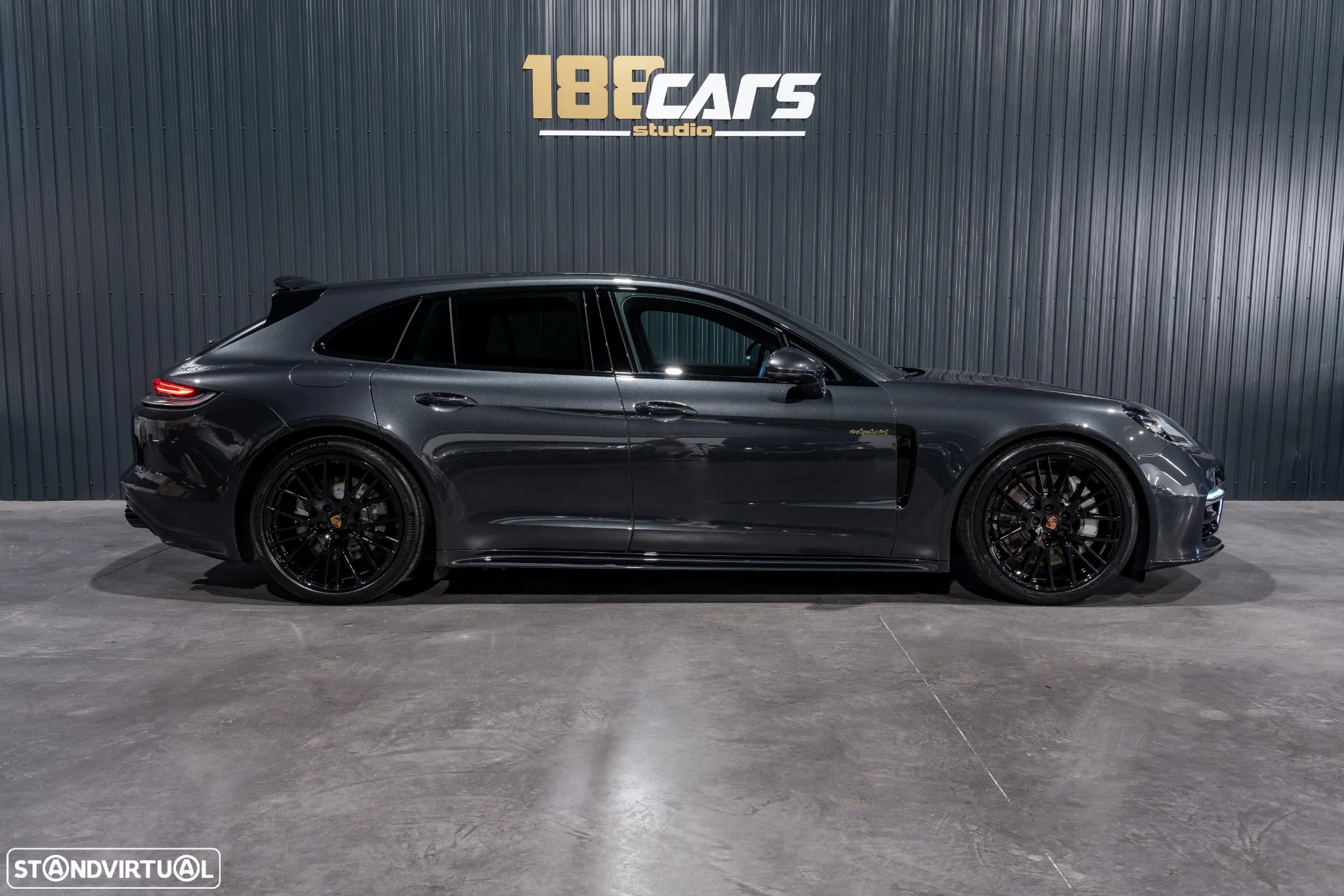 Porsche Panamera Sport Turismo 4 E-Hybrid Platinum Edition - 4
