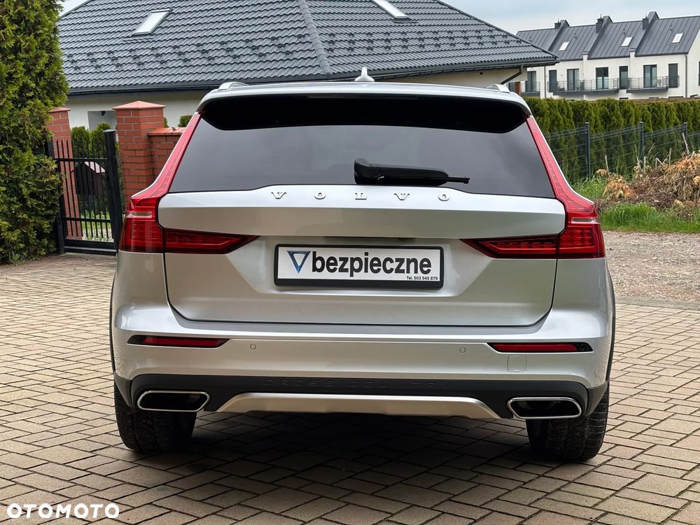 Volvo V60 Cross Country Pro B4 D AWD - 9