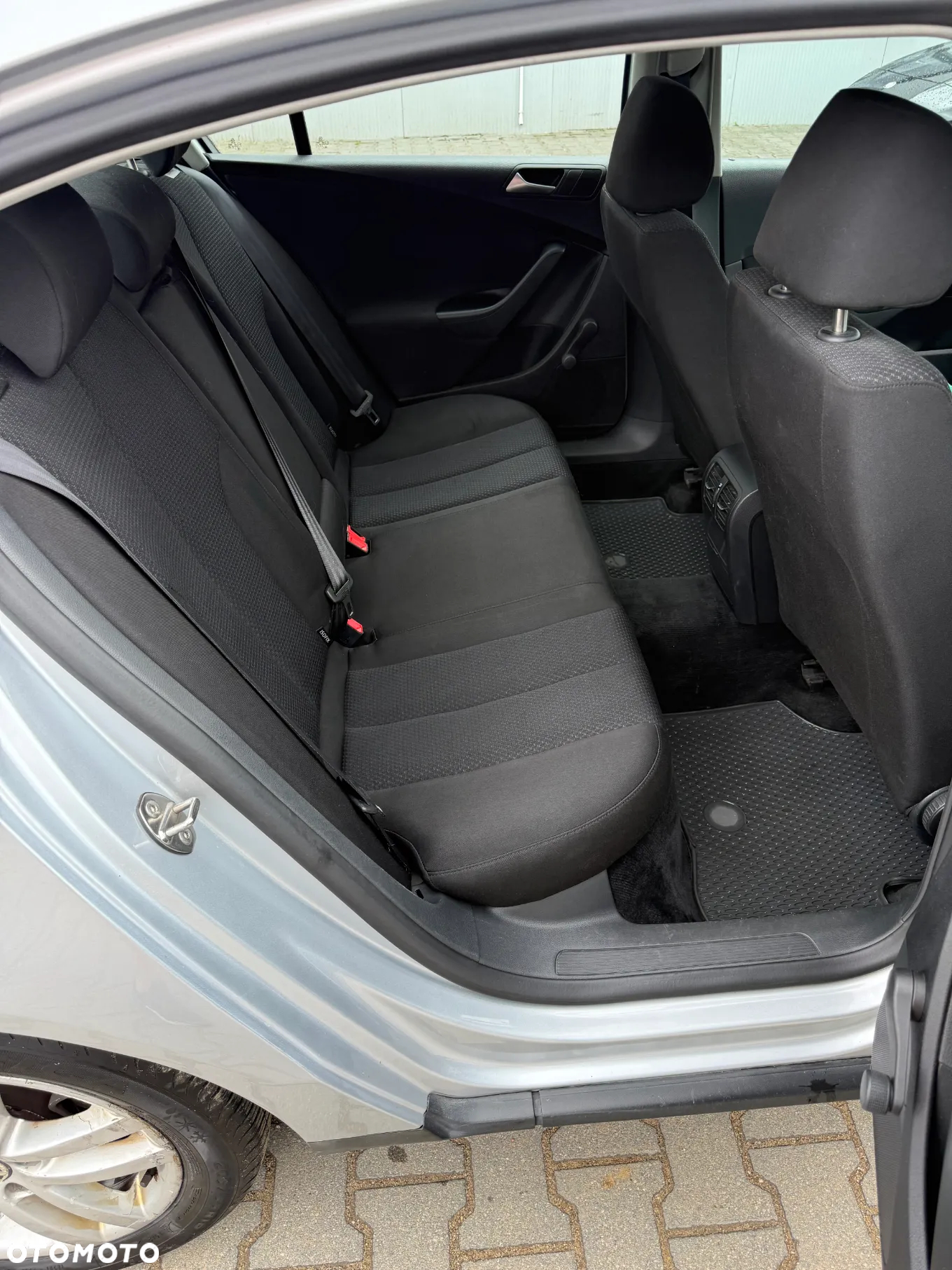Volkswagen Passat - 14