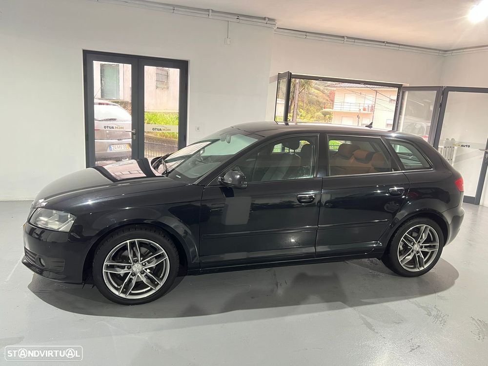 Audi A3 Sportback 1.6 TDI DPF S line Sport Pack - 4