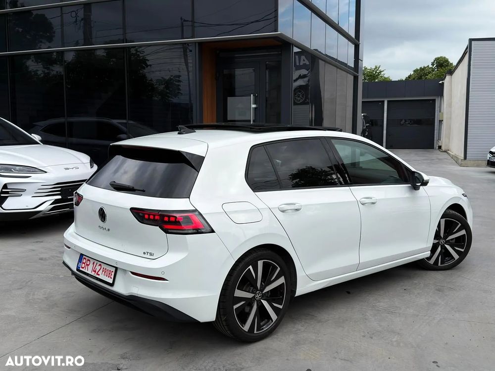Volkswagen Golf 1.5 eTSI OPF DSG R-Line - 8