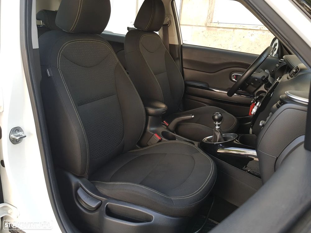 Kia Soul 1.6 CRDi TX - 39