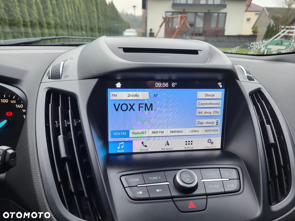 Ford Kuga 1.5 EcoBoost 2x4 Titanium - 18