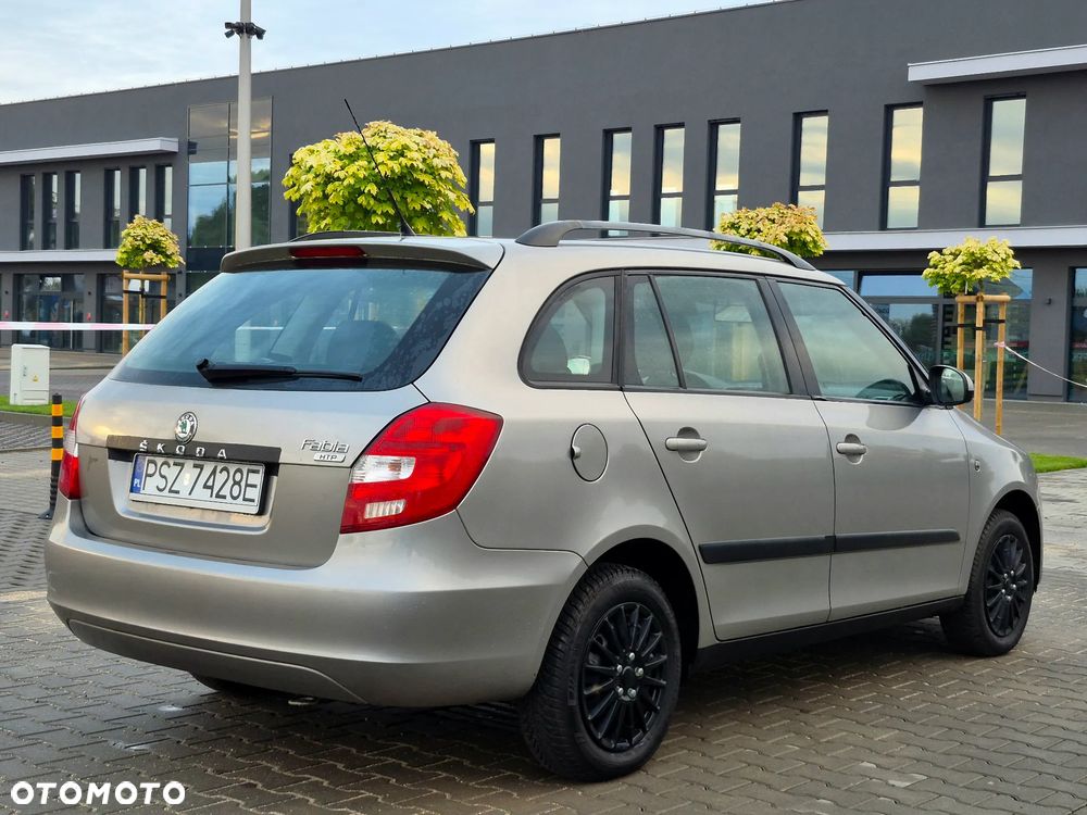 Skoda Fabia 1.2 TSI STYLE EDITION - 6
