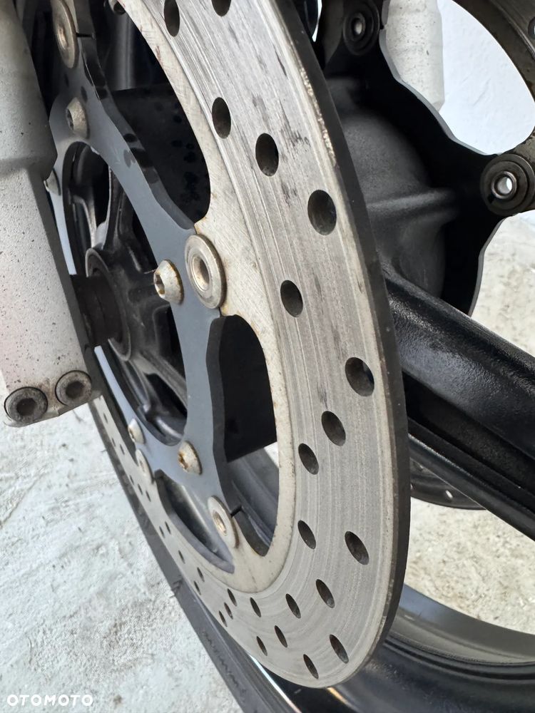 Yamaha FJR - 12