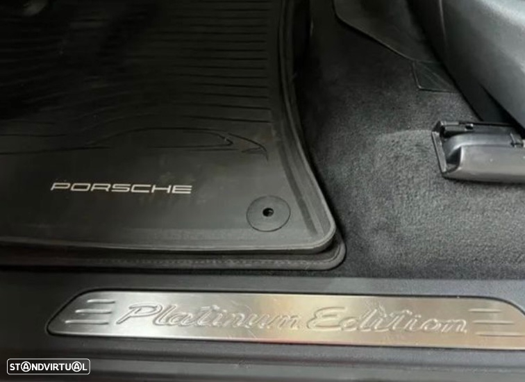 Porsche Cayenne Platinum Edition - 10