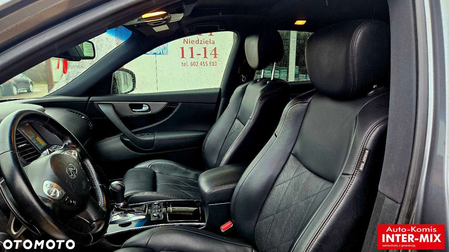 Infiniti QX70 - 22