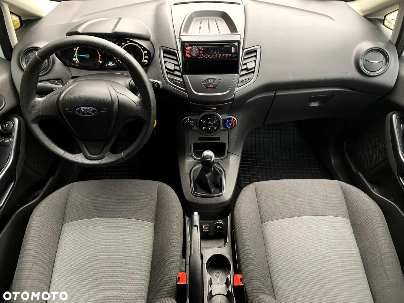 Ford Fiesta - 22