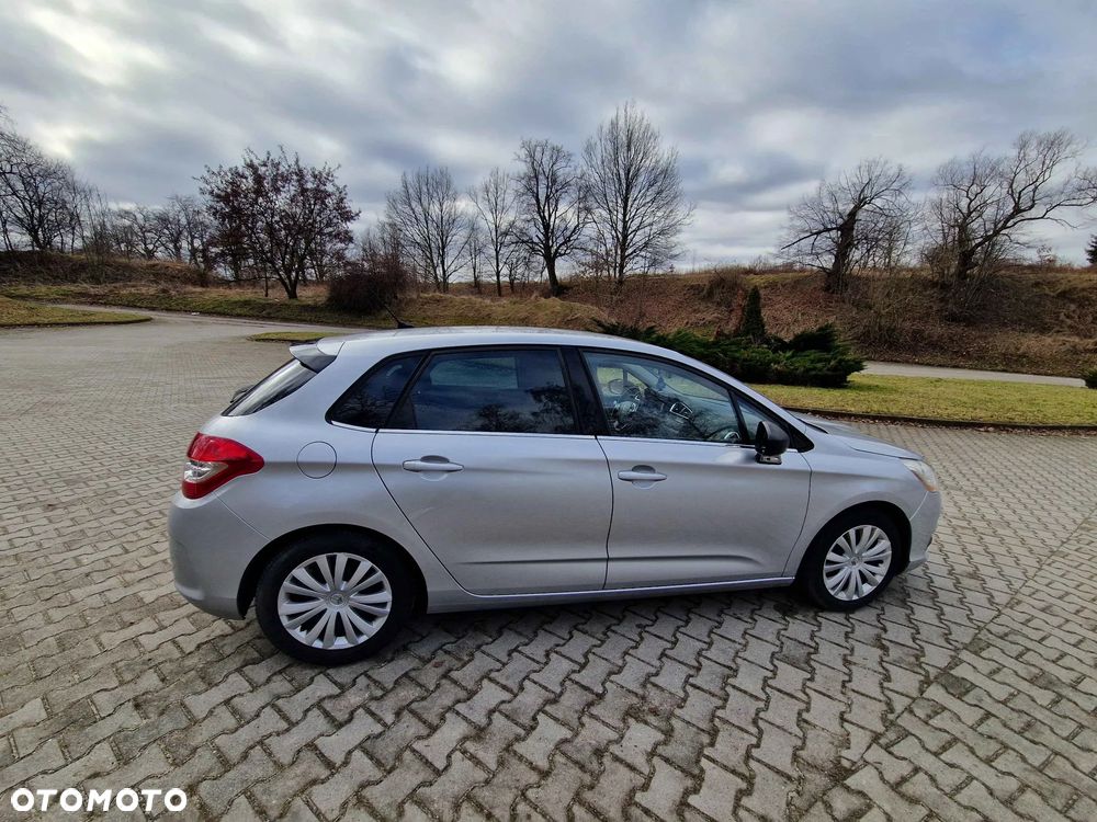 Citroën C4 VTi 120 Attraction - 4