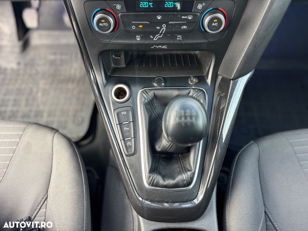 Ford Focus 1.5 TDCi Titanium - 13