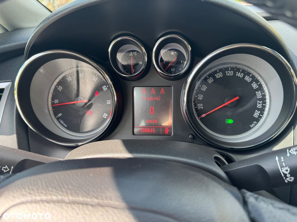 Opel Astra 1.4 Turbo - 13