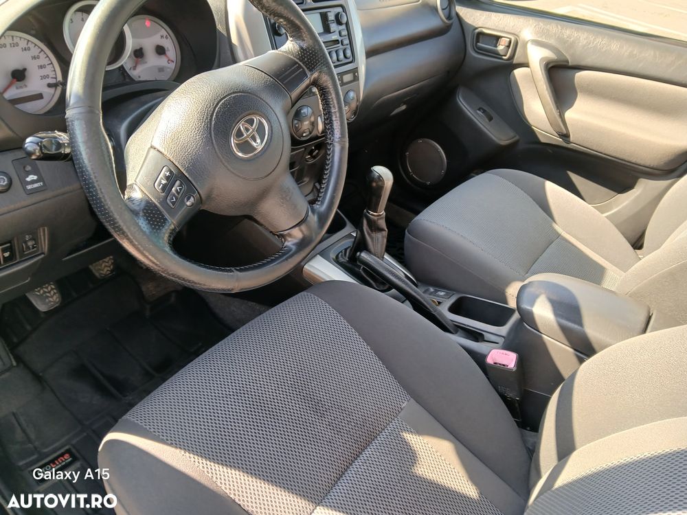 Toyota RAV4 2.0 D-4D Confort - 8