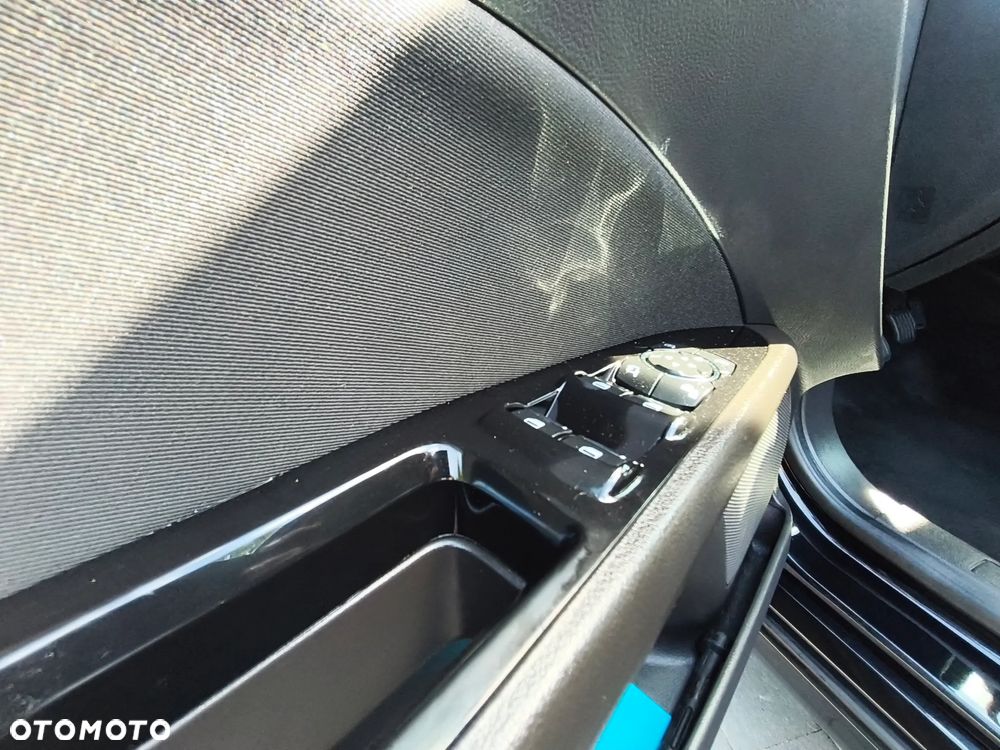 Ford Mondeo 2.0 EcoBlue Titanium - 35