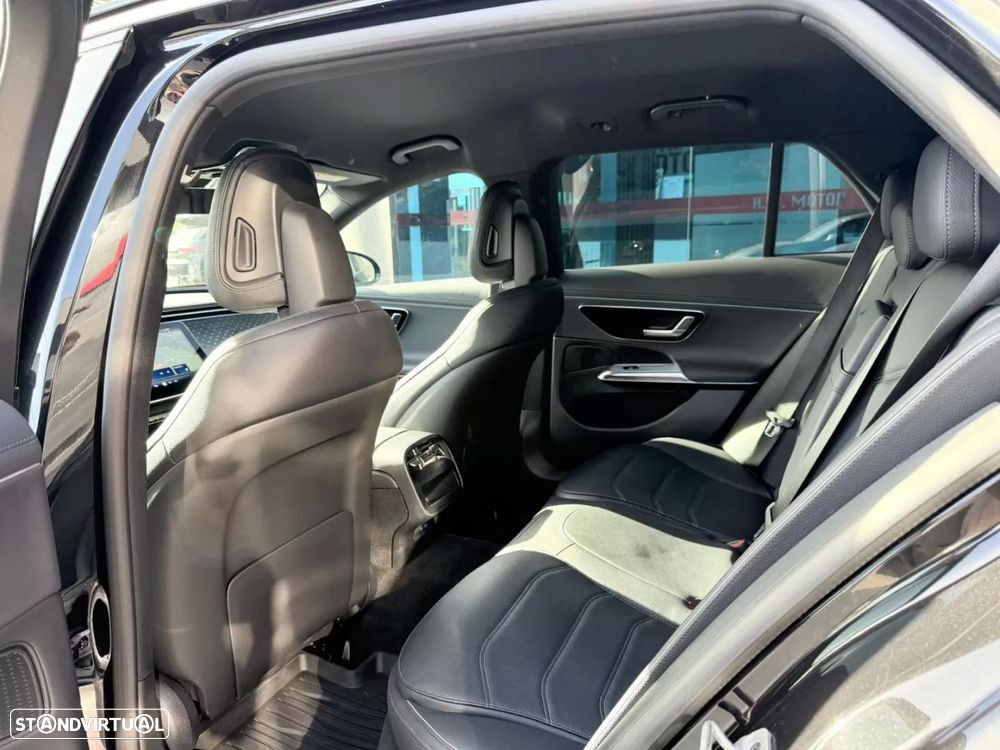 Mercedes-Benz E 300 e Station 9G-TRONIC AMG Line - 13