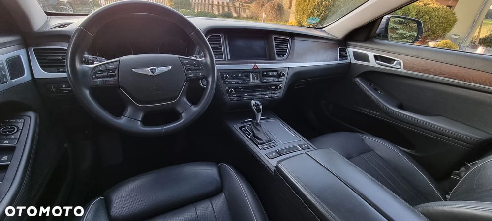 Genesis G80 - 36