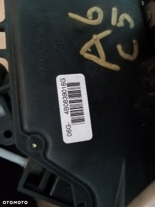 Zamek drzwi prawy tył tylny Audi A6 C5 4B0839016G - 5
