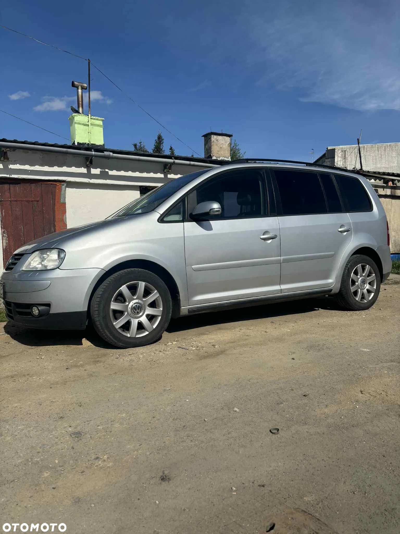 Volkswagen Touran - 2