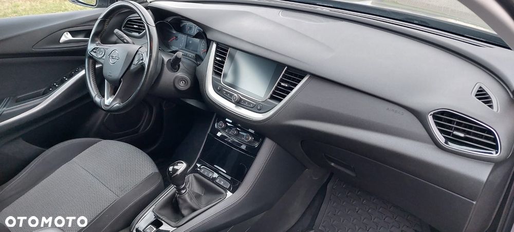 Opel Grandland X 1.6 D Start/Stop Business Edition - 17