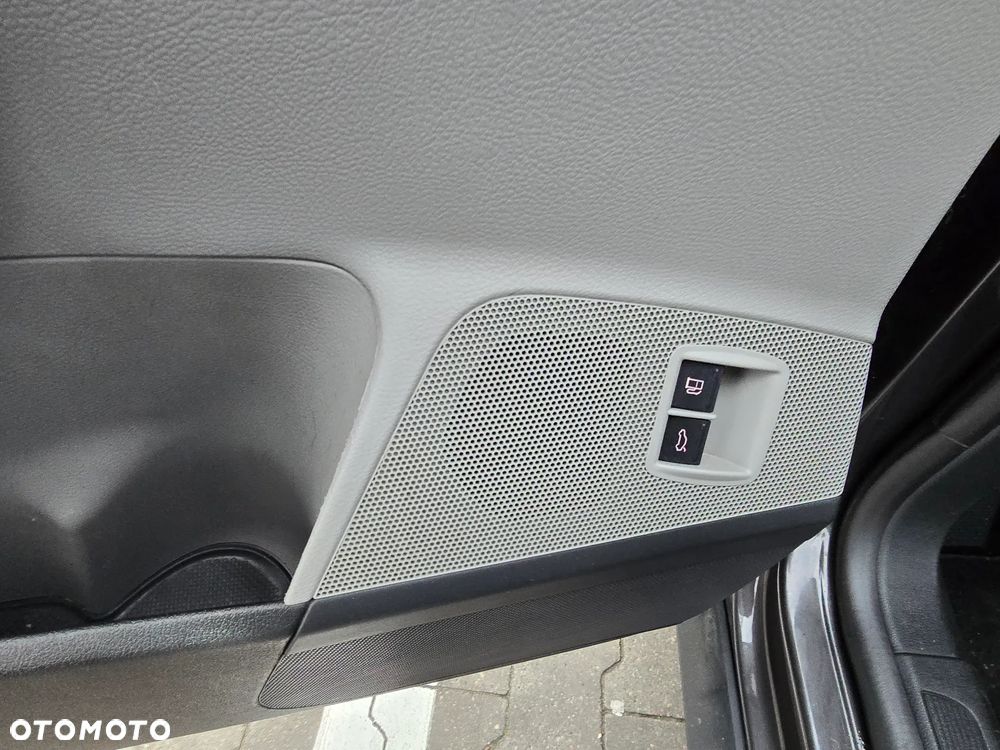 Volkswagen Passat 1.9 TDI Comfortline - 18