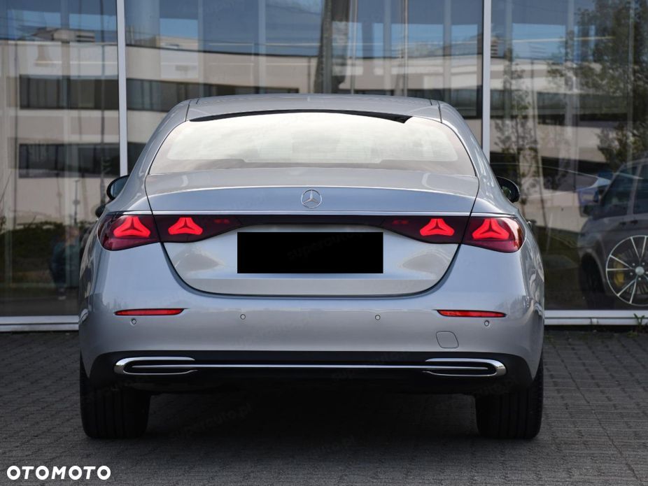 Mercedes-Benz Klasa E 220 d mHEV Avantgarde 9G-Tronic - 4