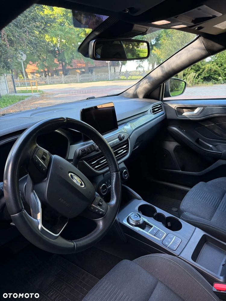 Ford Focus 1.0 EcoBoost Active - 11