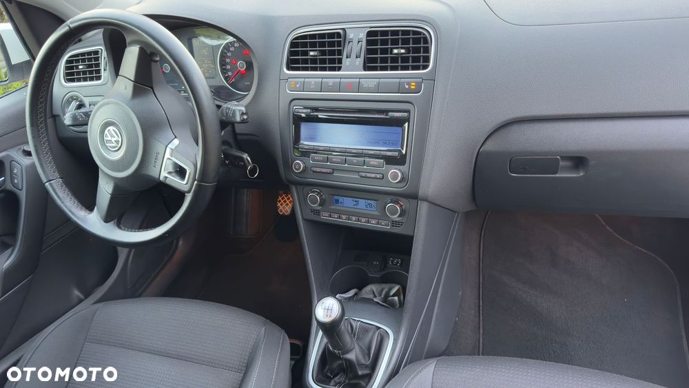 Volkswagen Polo - 9