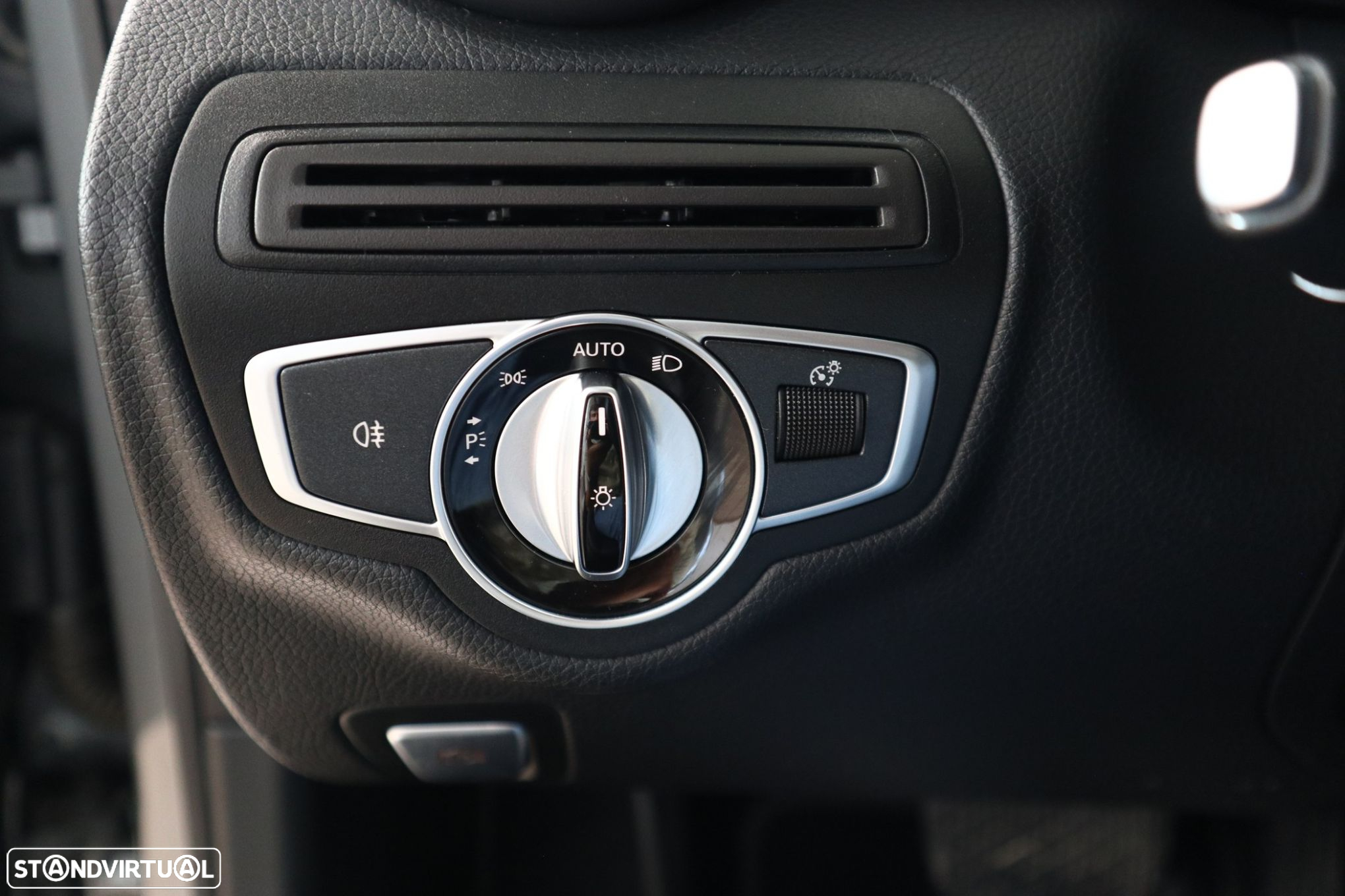 Mercedes-Benz C 220 d Aut. - 32