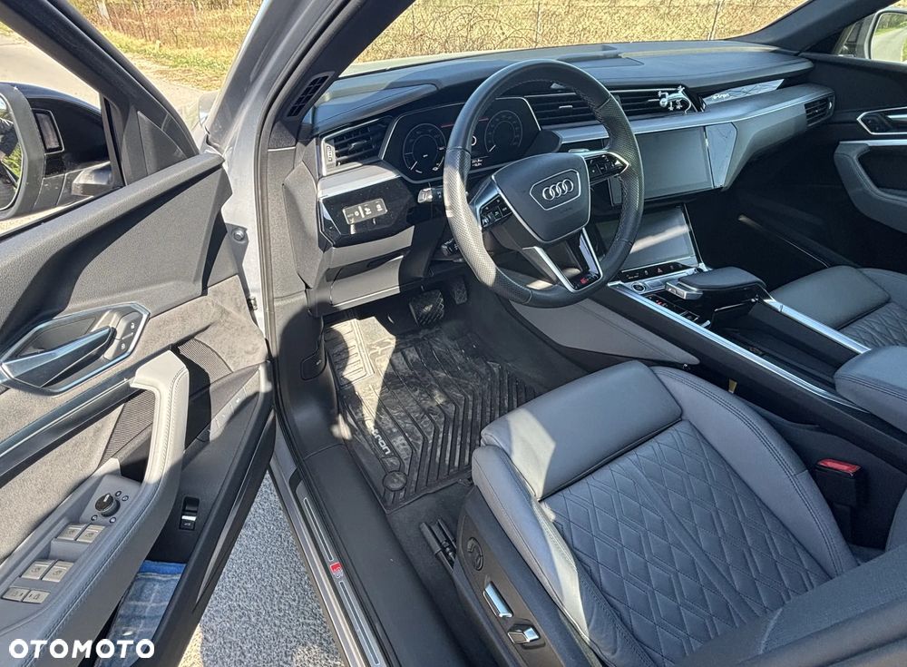 Audi e-tron 55 Quattro S Line - 6